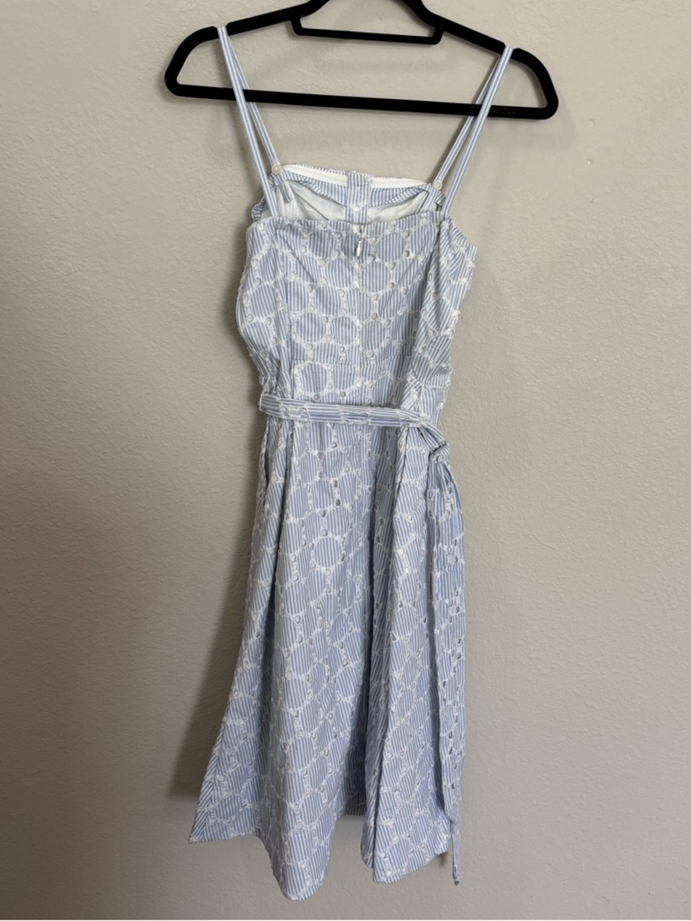 Banana Republic Blue & White Striped Eyelet Belted Sleeveless Midi Dress Size 4 - Picture 2 of 7